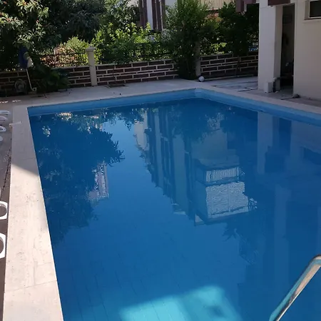Hotel Kartal 3*