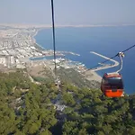 Hotel Kartal 3*