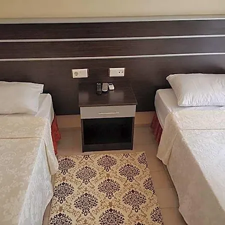 Hotel Kartal 3*